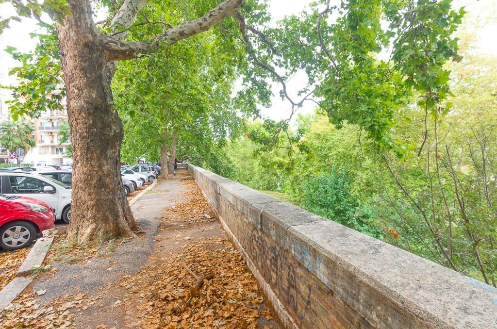 Lungotevere Apartment *